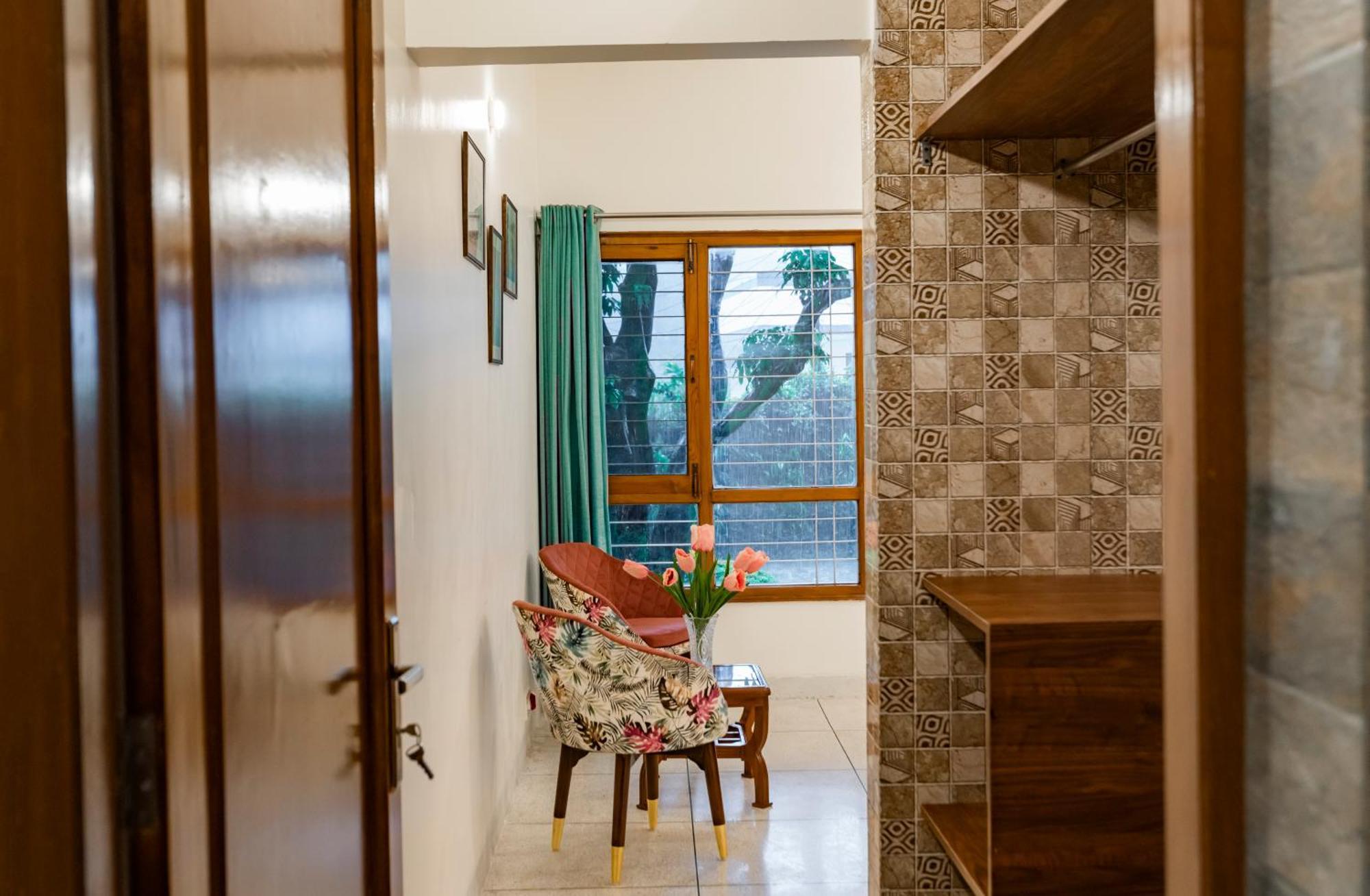 דהראדון Saffronstays Doon Garden Villa - Near Doon School And Mall Road מראה חיצוני תמונה